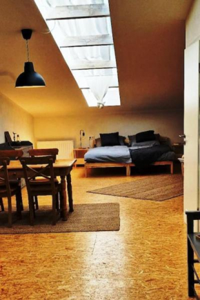 Stilvolles, helles Loft mit Sternenblick